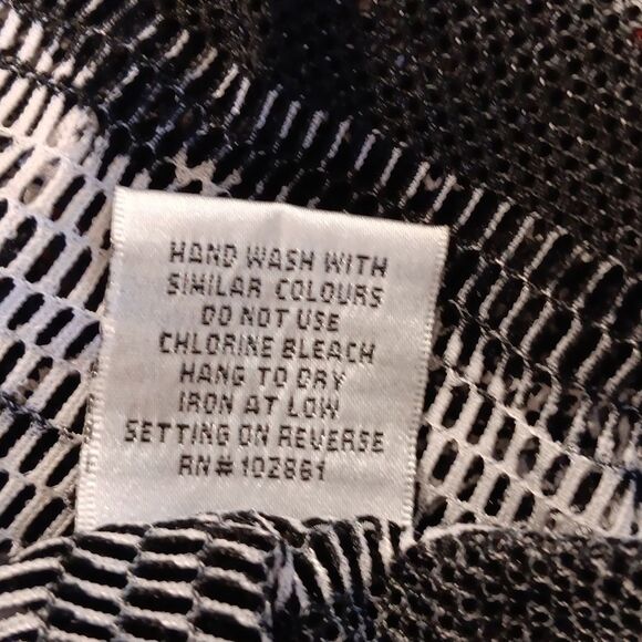 Dor Dor Embroidered Net Coverup - Picture 9 of 10